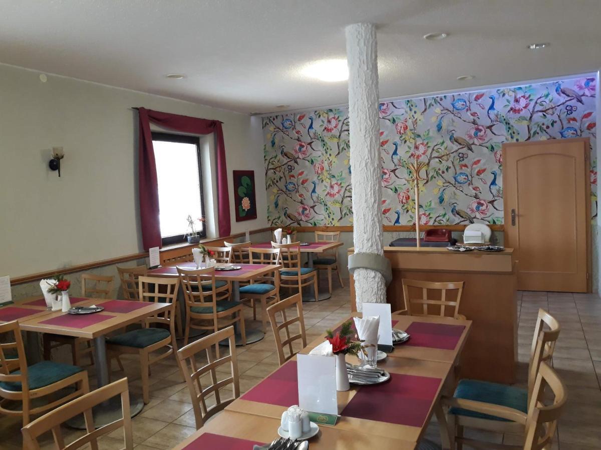 Penzion Fantasy - Restaurant Lipník nad Bečou المظهر الخارجي الصورة